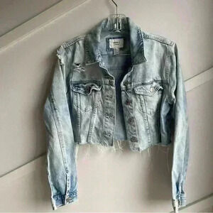 Forever 21 Cropped Denim Distressed jacket  Size M